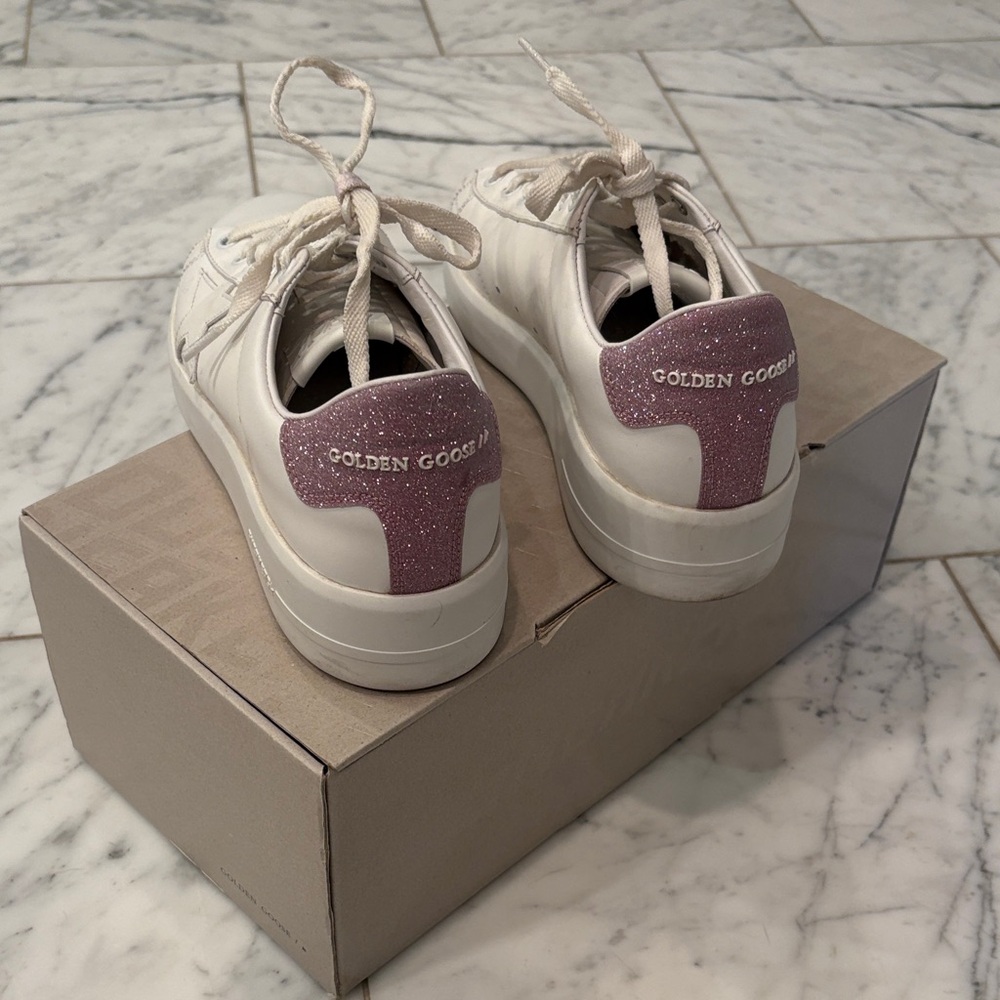 Golden Goose Pure New sneakers in white/pink.
